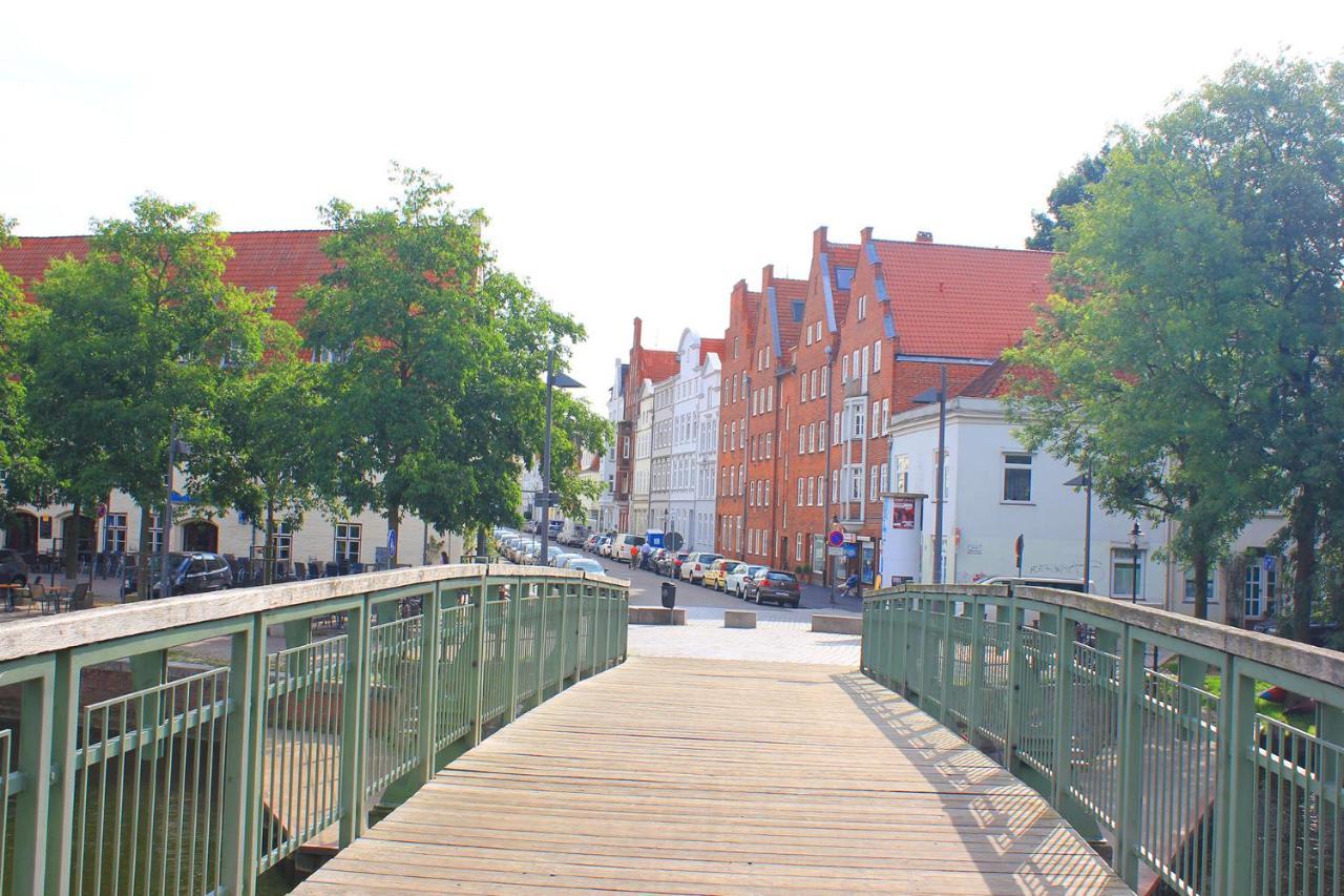 Cvjm Hotel Am Dom Lubeck Exterior photo